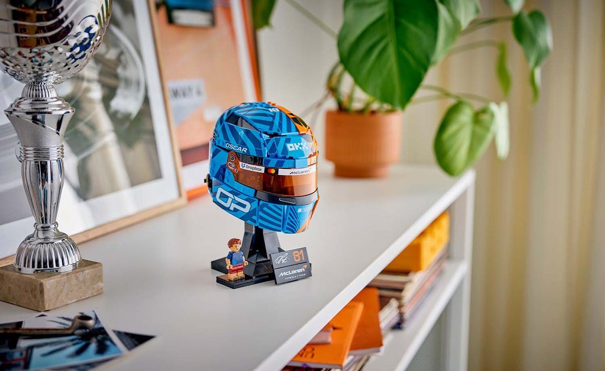43017 | LEGO® Editions McLaren Mastercard F1® Team Oscar Piastri Helmet